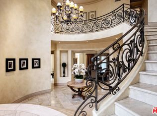 1425 N Tigertail Rd, Los Angeles, CA 90049