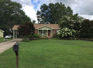 610 Eastview Ave, Albertville, AL 35950