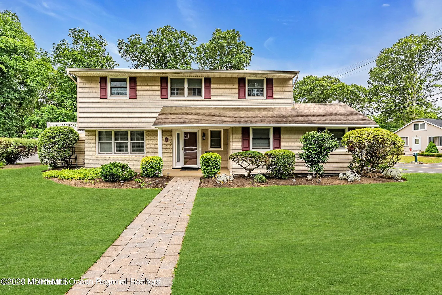 1 Barbara Ln photo 1