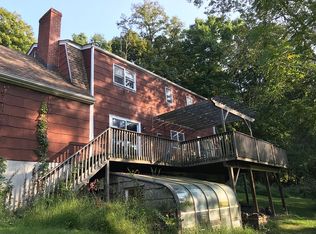 395 Peekskill Hollow Rd, Putnam Valley, NY 10579