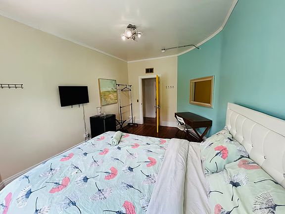 5th image of 24 Ringgold St #22