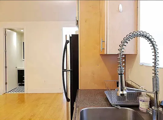 Rented by EXR | media 4