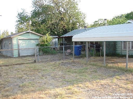 3rd image of 170 N LORITA