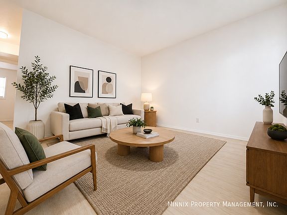 5th image of 5005 Avenue W #2