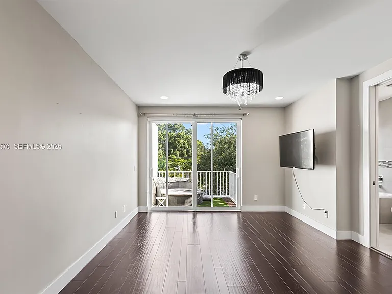 617 SW 17th St — Photo 20