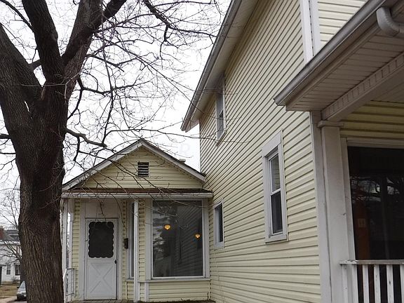 2nd image of 484 Ryan Ave