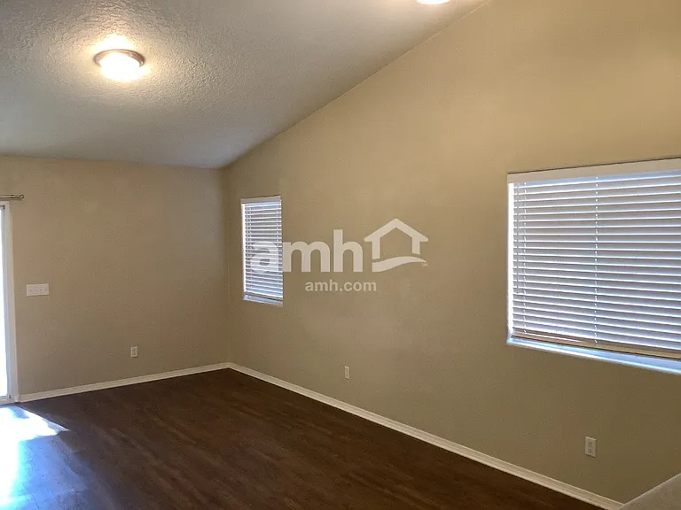 11016 Segunda St NW — Photo 6