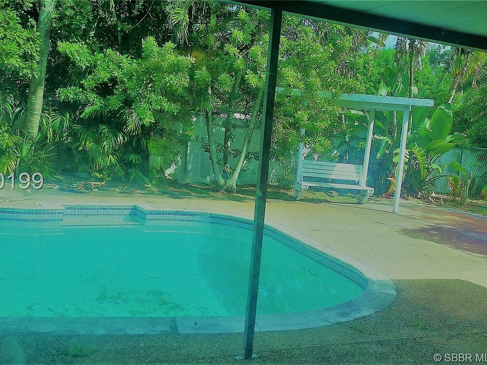 2nd image of 8662 SW 51st St