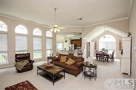 5th image of 2205 Herrington Ct