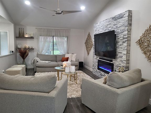 2nd image of 7086 Lantana Lane