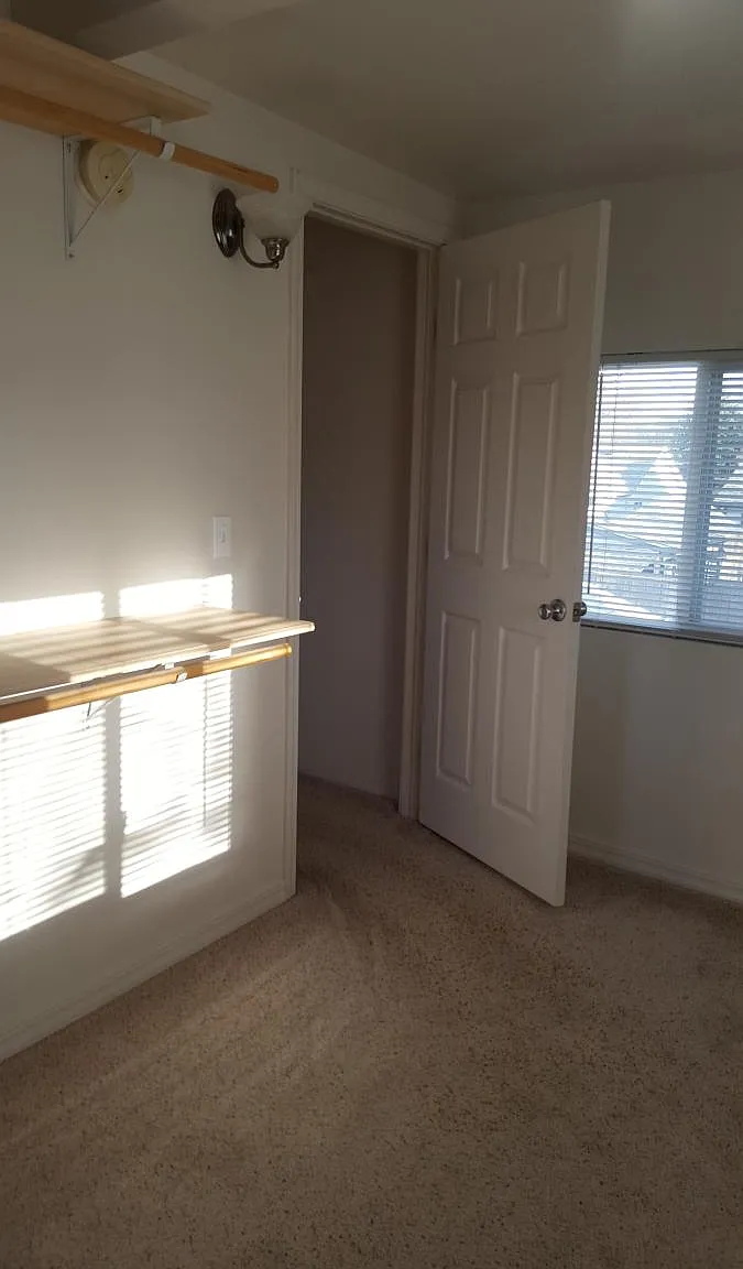 2 bed, 1468 sqft, $2,000 — Photo 4