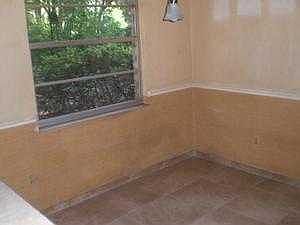 Eat in Kitchen area