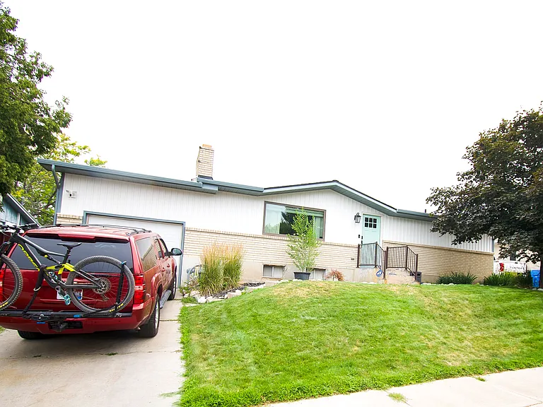 982 Jessie Ave — Photo 17