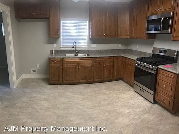 3rd image of 21918 G St