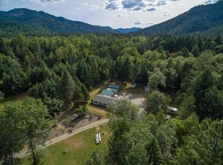 4435 Fish Hatchery Rd, Grants Pass, OR 97527