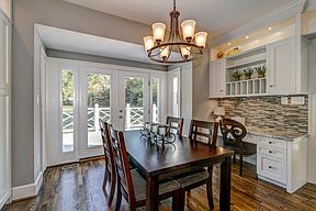 4th image of 213 River Park Dr