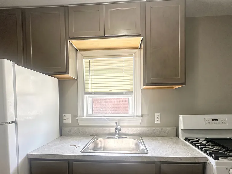 3140 Niagara St — Photo 5