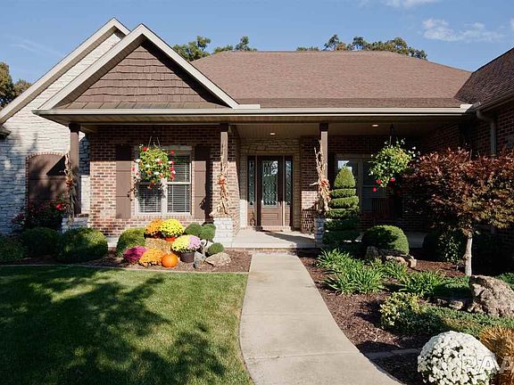 2nd image of 6812 N Stonecrest Ct