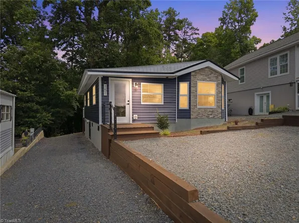 151 Dogwood Cir, New London, NC 28127