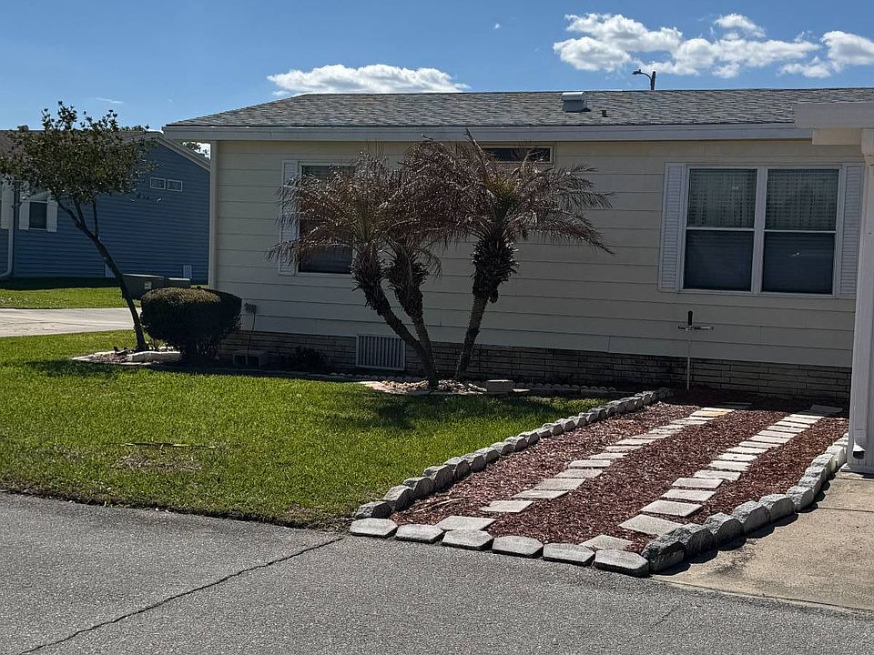 1st image of 150 Country Ln #150