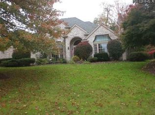 23541 Quail Holw, Westlake, OH 44145