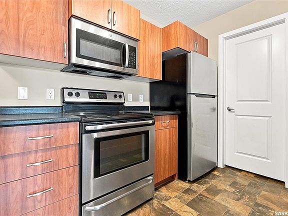 5th image of UNIT 163-5075 James Hill ROAD