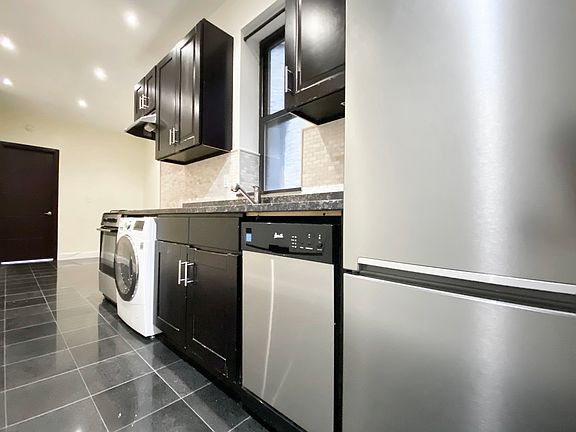 3rd image of 969 Amsterdam Ave APT 3S