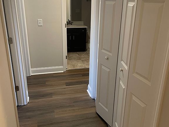 5th image of 301 S Stingray Ln #301