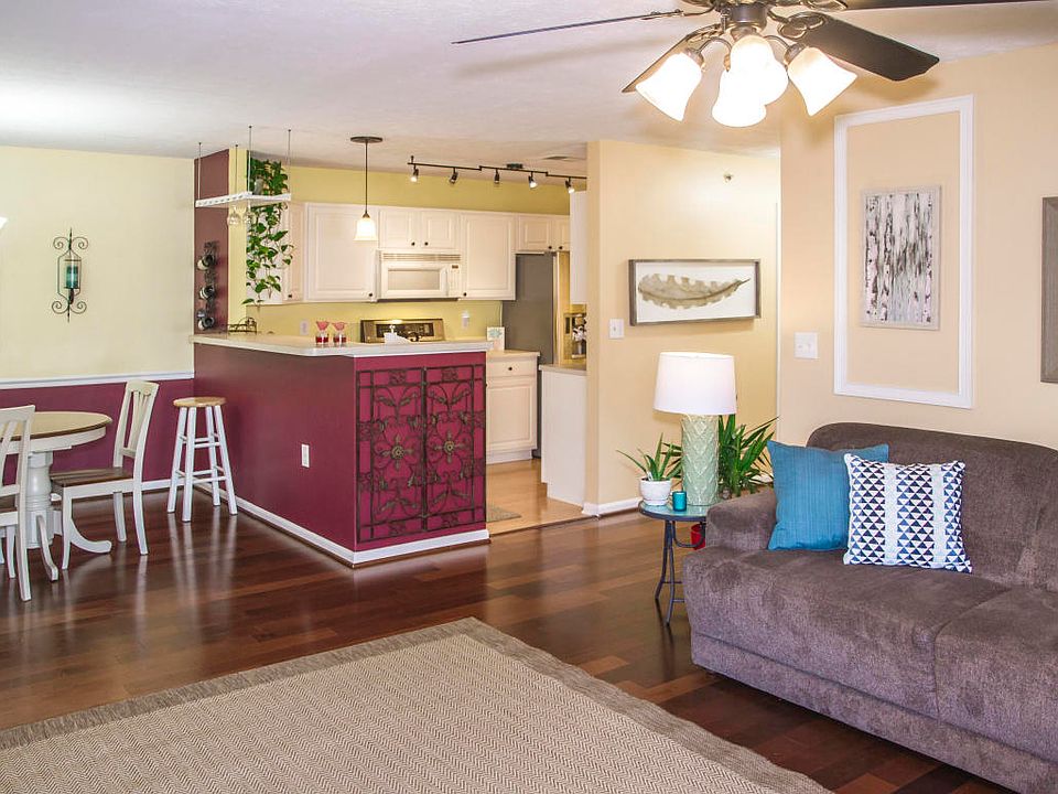 1st image of 6406 Shelton Cir Unit 101