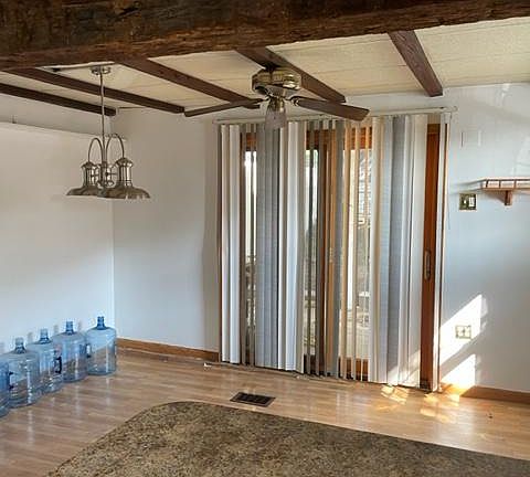5th image of 484 Paoli Ave