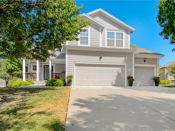 17514 W 162nd St, Olathe, KS 66062