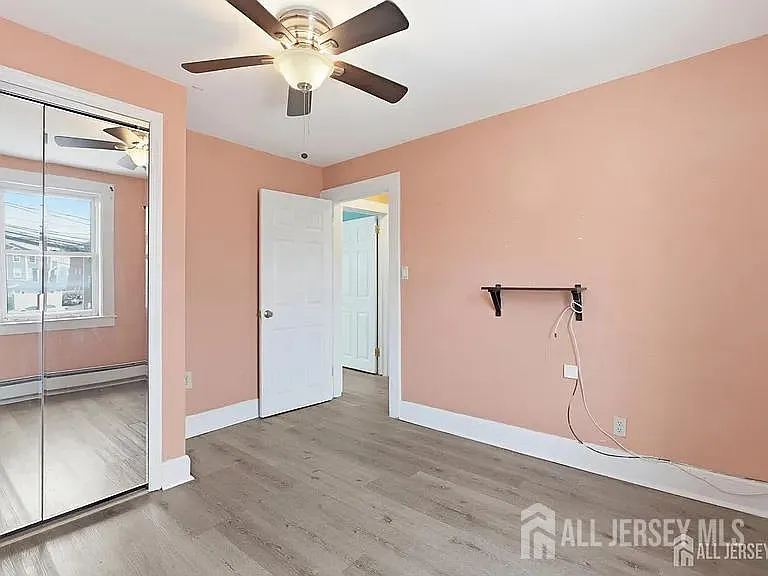 25 Langley Pl — Photo 16