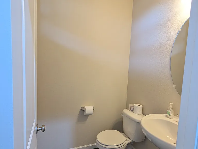 11810 NE 128th Pl — Photo 12