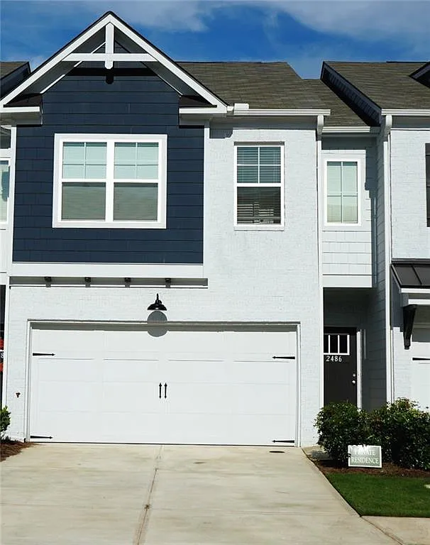 3 bed, 2.5 bath, 1808 sqft, $2,695 — Photo 1