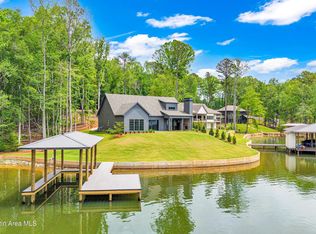 2601 Sturdivant Rd, Jacksons Gap, AL 36861