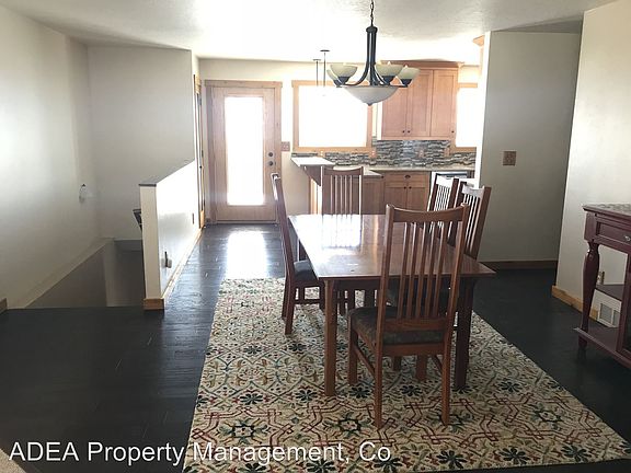 4th image of 6355 Longview Dr