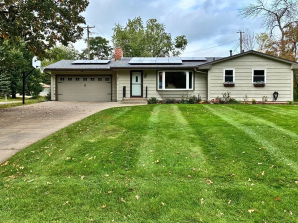 91 65 1/2 Way NE, Fridley, MN 55432