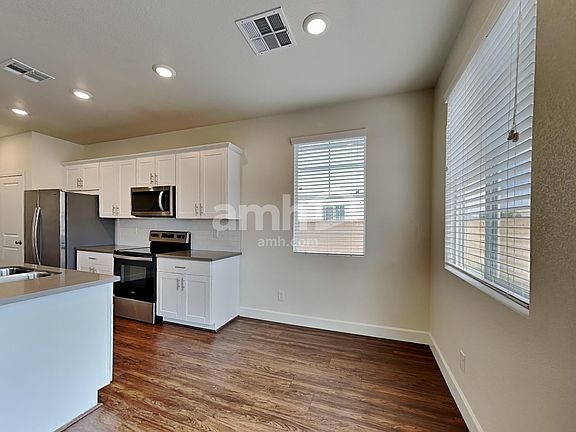 5th image of 1713 Viaggio Ave