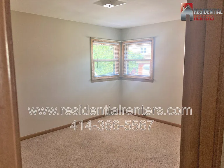 3760 S Clement Ave — Photo 8