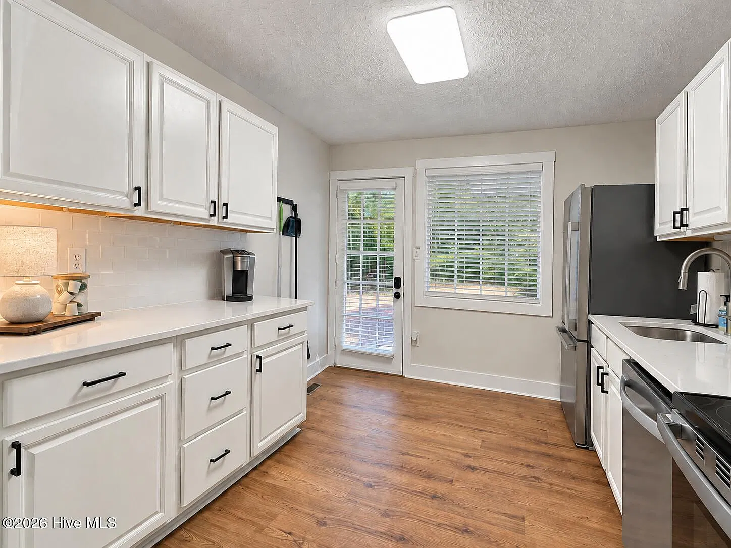 2 bed, 1.0 bath, 700 sqft, $1,795 — Photo 4