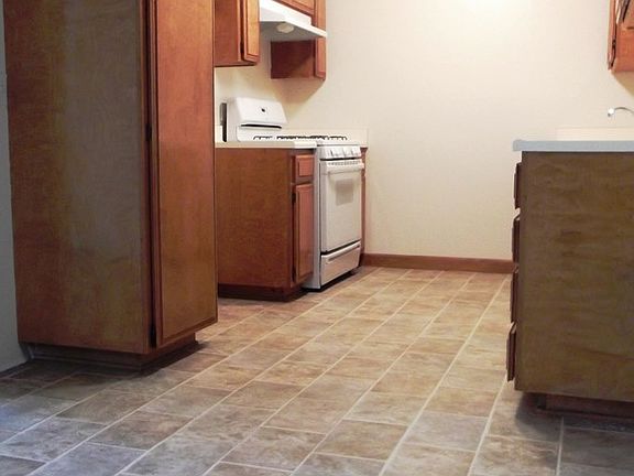 5th image of 180 N Vermont Ave APT 2D