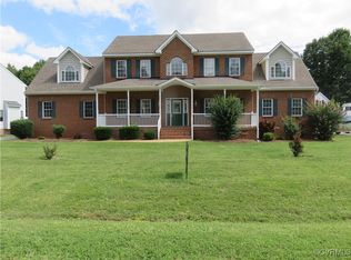 14055 Mountshire Ln, Chester, VA 23836