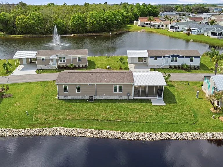 Royal Palm Village — Photo 57