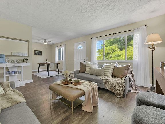 4th image of 366 Kellybrook Pl