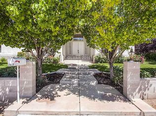 2827 Candelaria Dr, Henderson, NV 89074