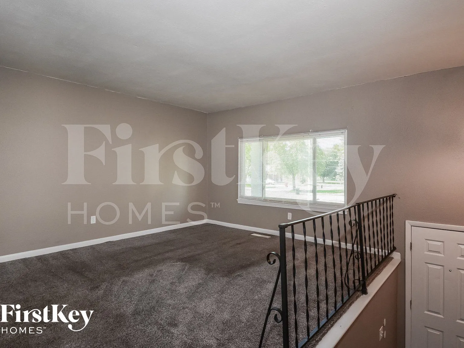 3 bed, 2.0 bath, 1064 sqft, $2,095 — Photo 4