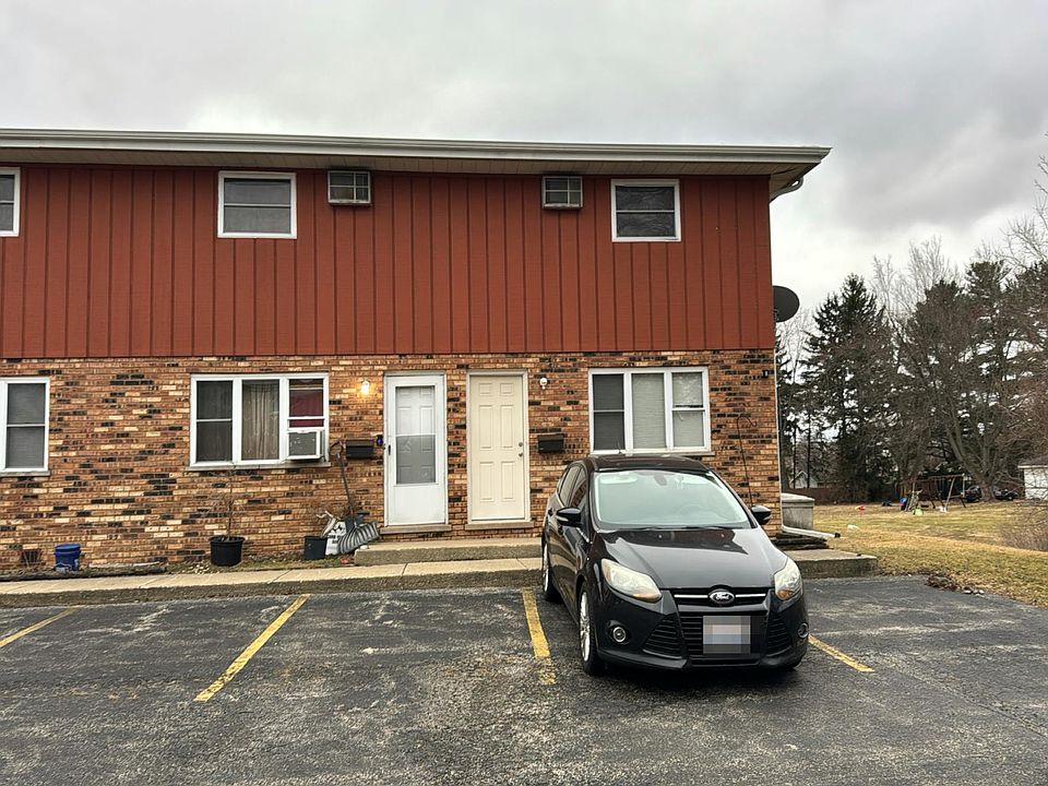 1st image of 1223 Town Crest Dr