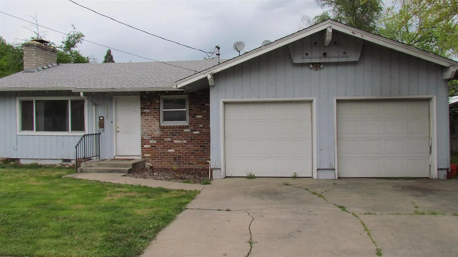 1225 Siskiyou Blvd photo 1