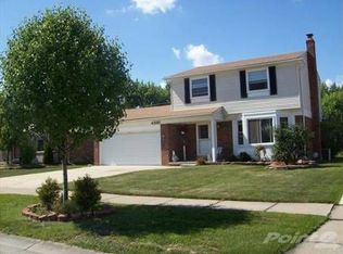 4581 Benjamin Dr, Sterling Heights, MI 48310
