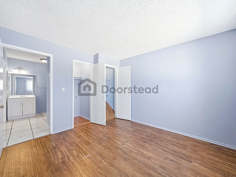 1826 S Bundy Dr #4 — Photo 18
